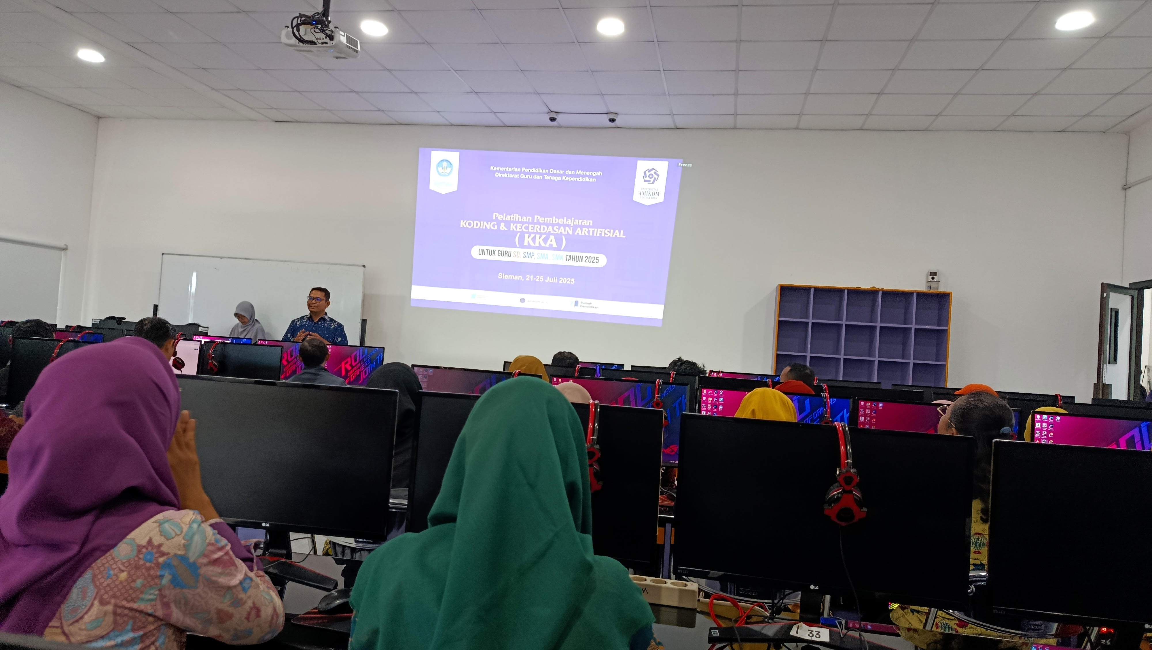 SD Model Sleman Ikuti Bimtek KKA (Koding dan Kecerdasan Artifisial) di Universitas Amikom Yogyakarta